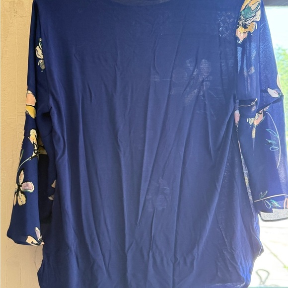 Van Heusen Blue 3/4 Sleeve Floral Blouse - Picture 3 of 3